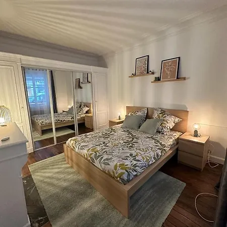 Trocadero *
